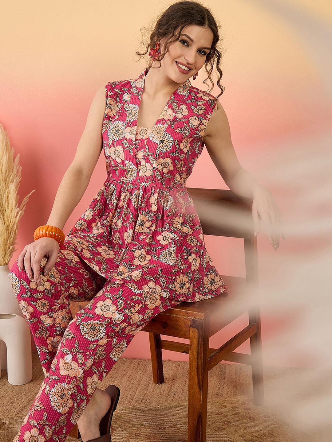 

Sangria Floral Printed V Neck Pure Cotton Tunic With Trousers, Rust