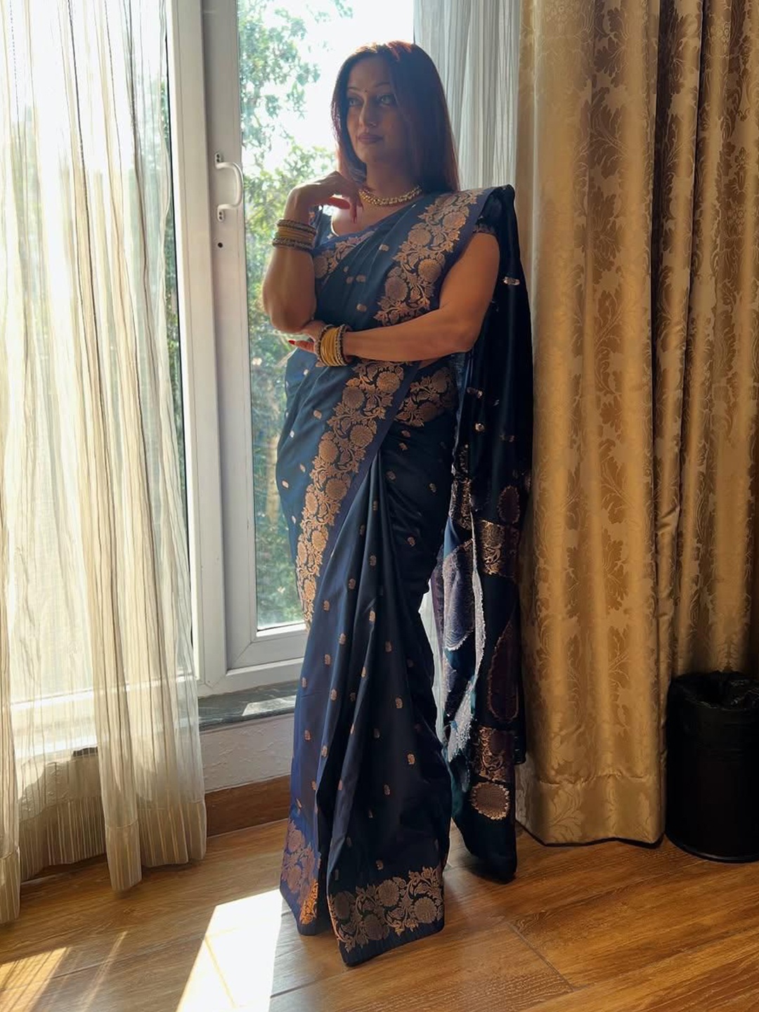 

Kriyansh Woven Design Zari Kanjeevaram Saree, Blue