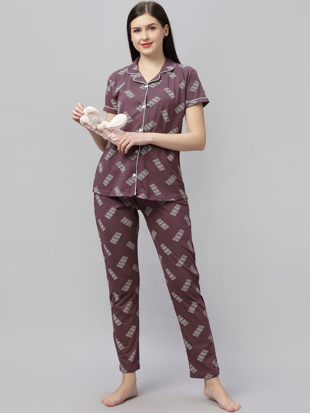 

DZZO Women Printed Night suit, Brown