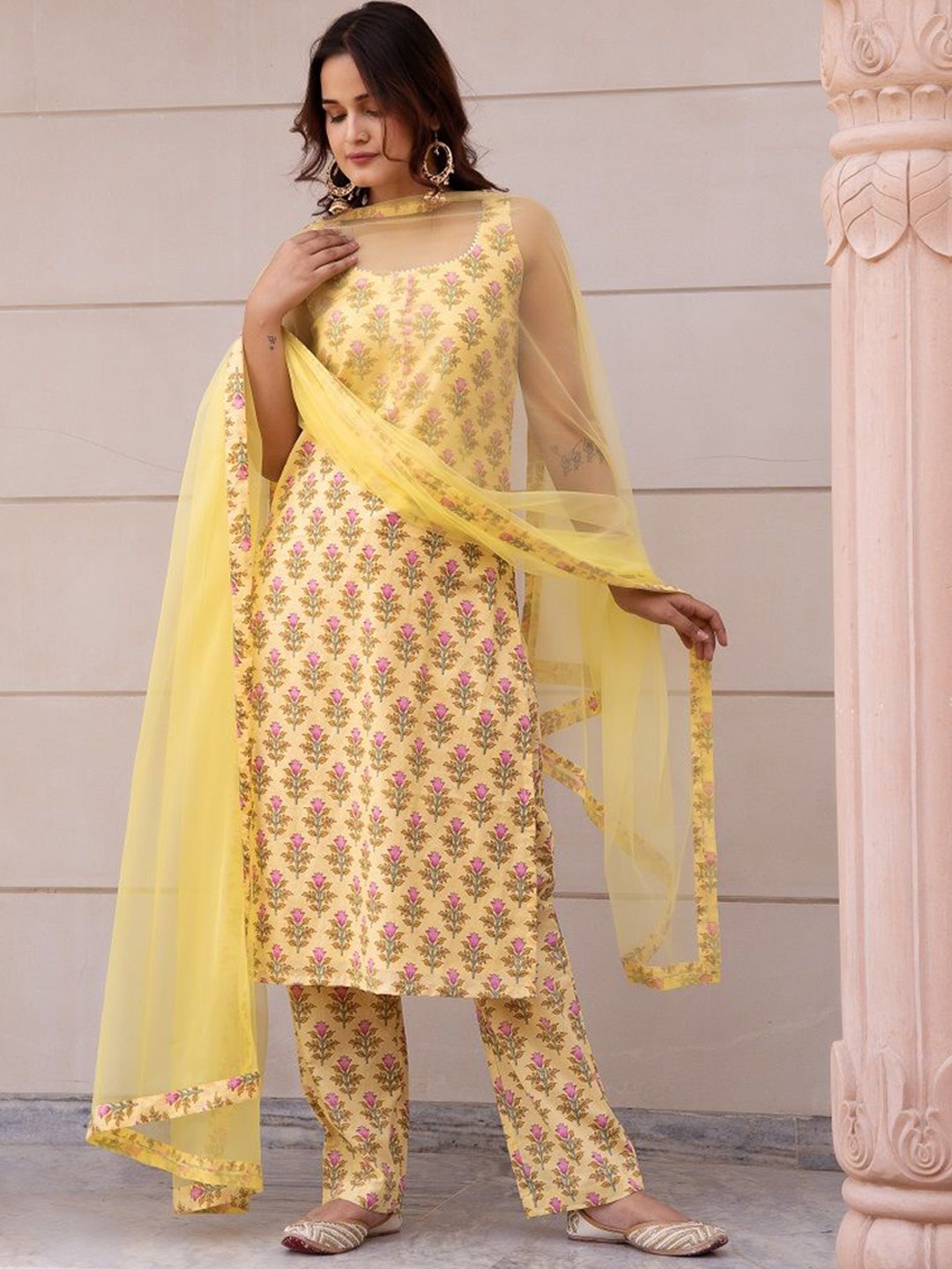 

Pomcha Floral Printed Pure Cotton Straight Kurta with Palazzos & Dupatta, Yellow