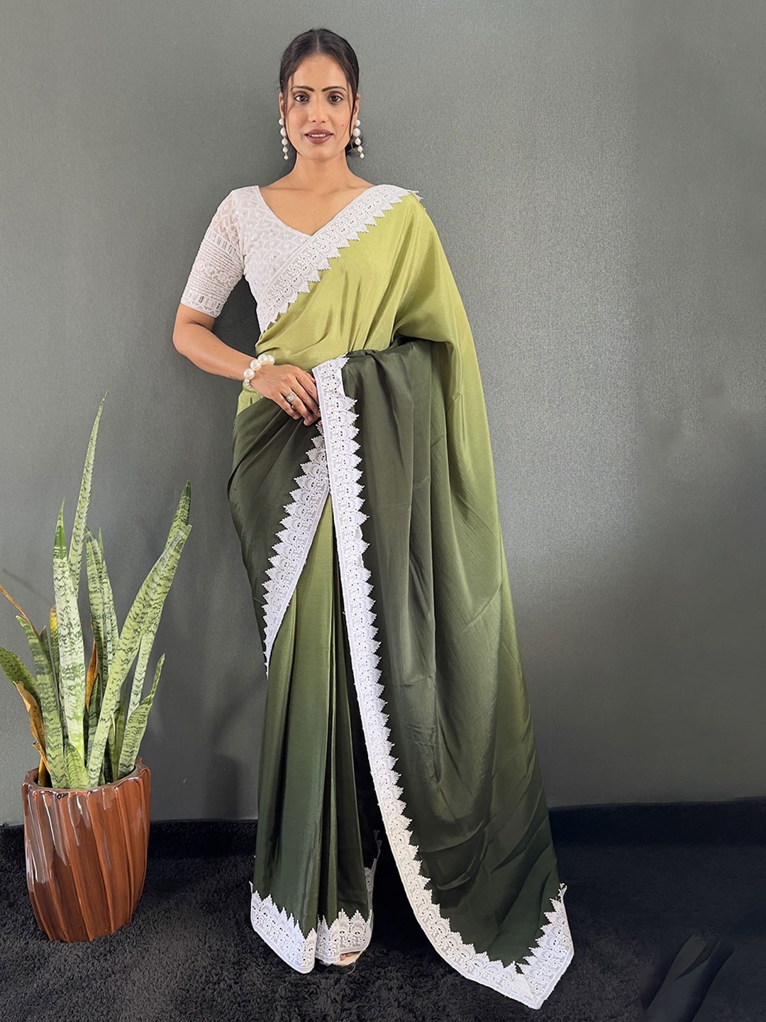 

JULEE Ombre Dyed Embroidered Pure Chiffon Saree, Green