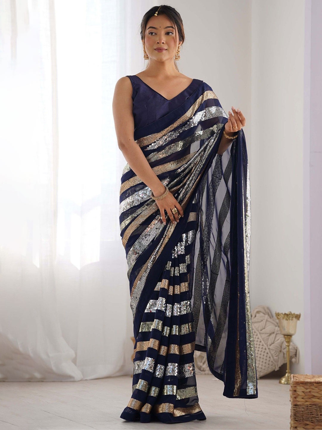 

MySilkLove Embellished Sequinned Pure Georgette Saree, Blue