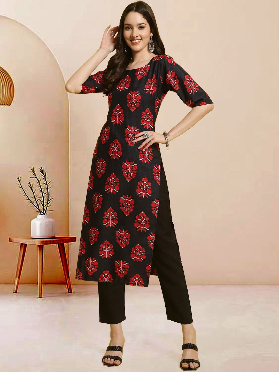 

Moda Rapido Floral Printed Round Neck Straight Kurta With Trousers, Red