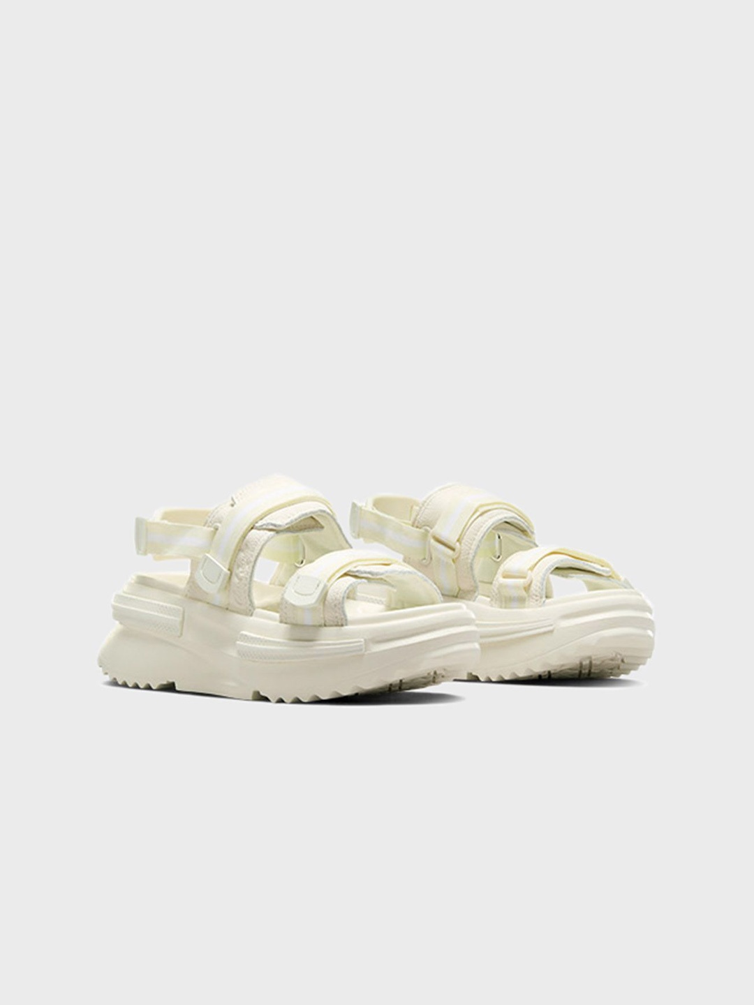 

Converse Unisex Run Star Utility Sports Sandals, Off white