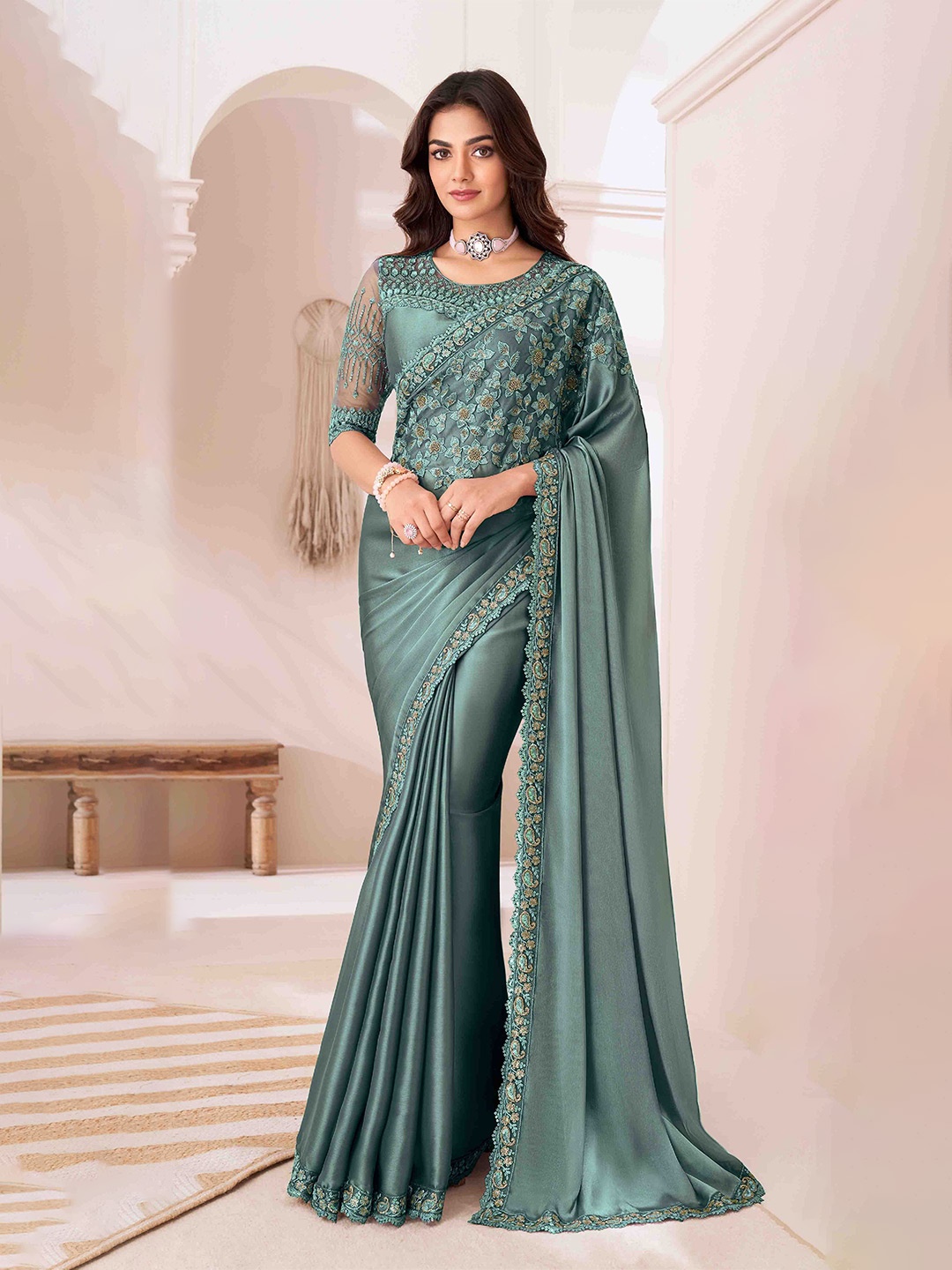 

Blissta Floral Embroidered Pure Georgette Saree, Blue
