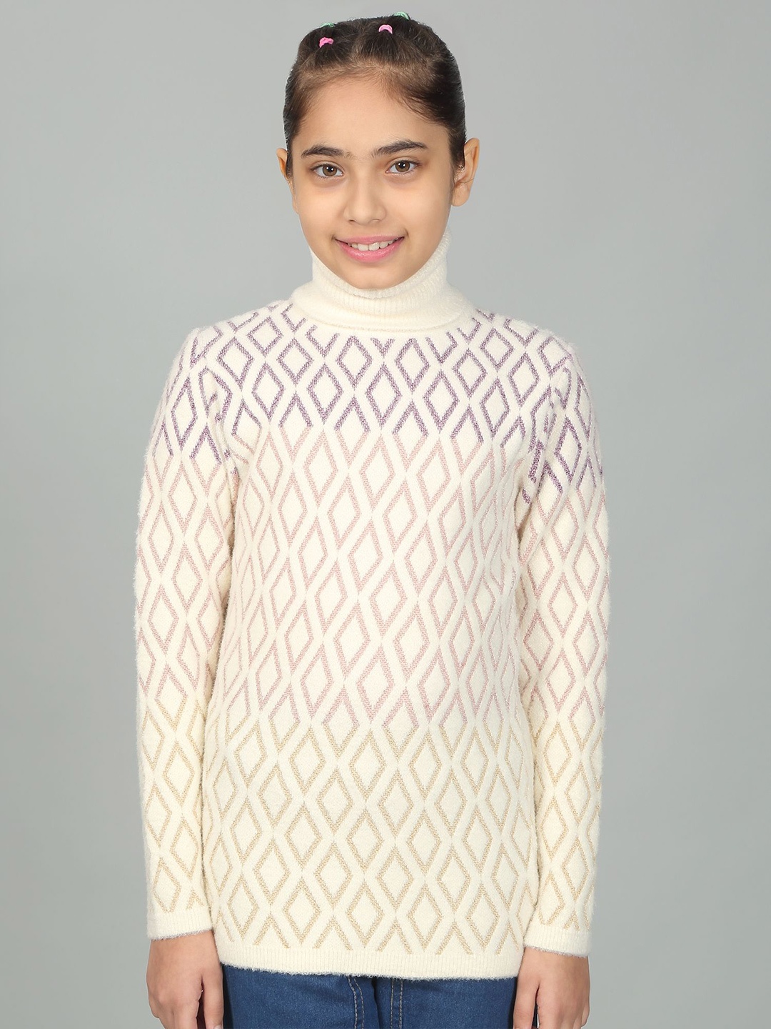 

Cantabil Girls Self Design Pullover, Cream