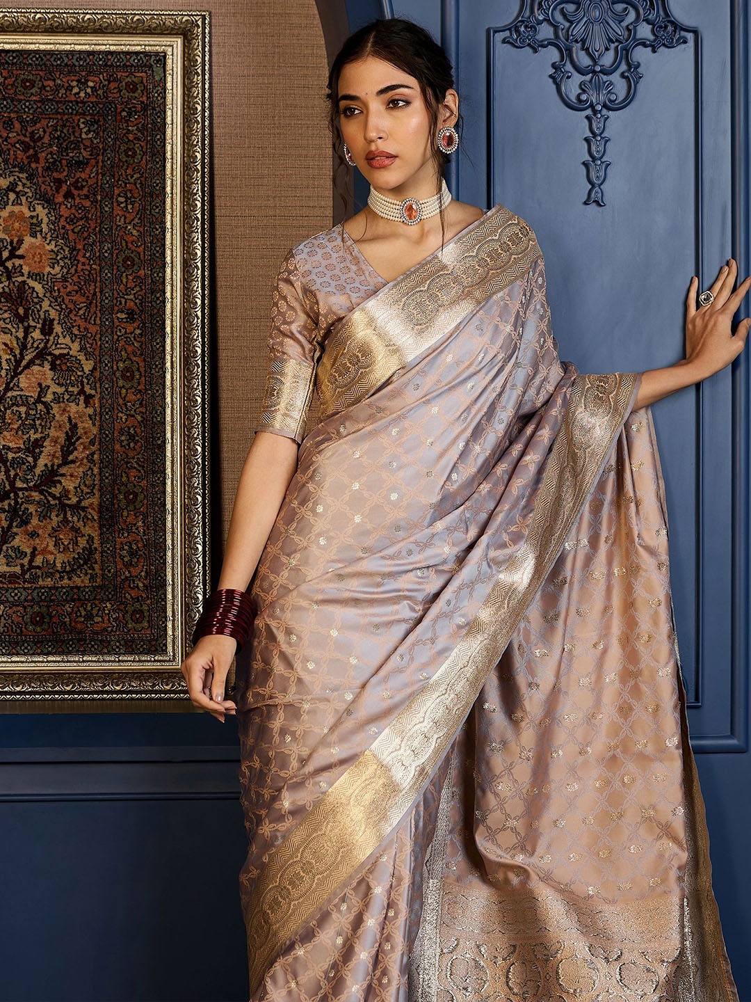 

Sangria Woven Design Zari Pure Silk Banarasi Saree With Unstitched Blouse, Grey