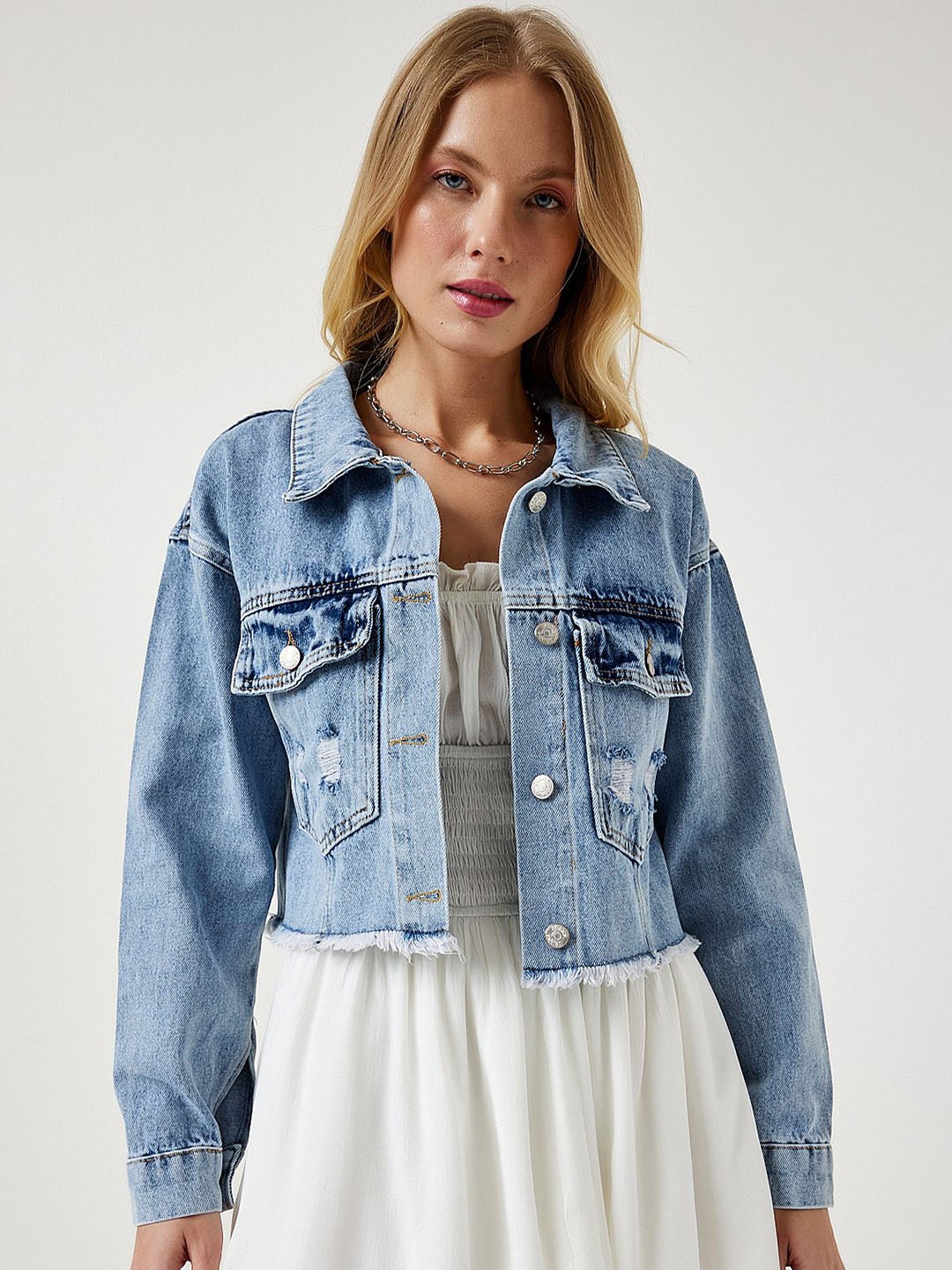

Happiness istanbul Women Spread Collar Solid Cotton Casual Denim Jacket, Blue