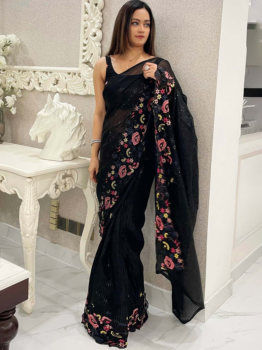 

MySilkLove Floral Sequinned Saree, Black