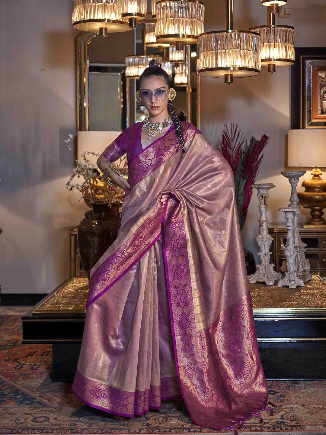 

Blissta Ethnic Motifs Zari Tissue Saree, Pink