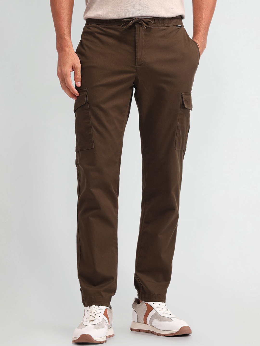 

Arrow Sport Men Classic Cargos Trousers, Brown