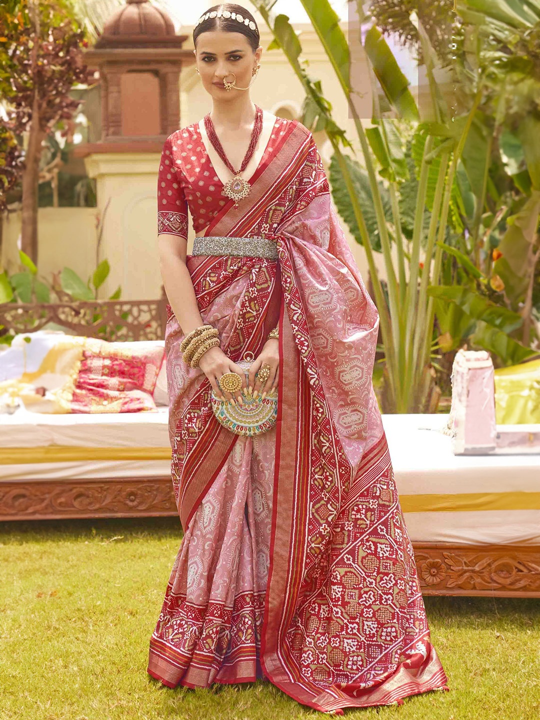 

Blissta Woven Design Silk Blend Patola Saree, Pink