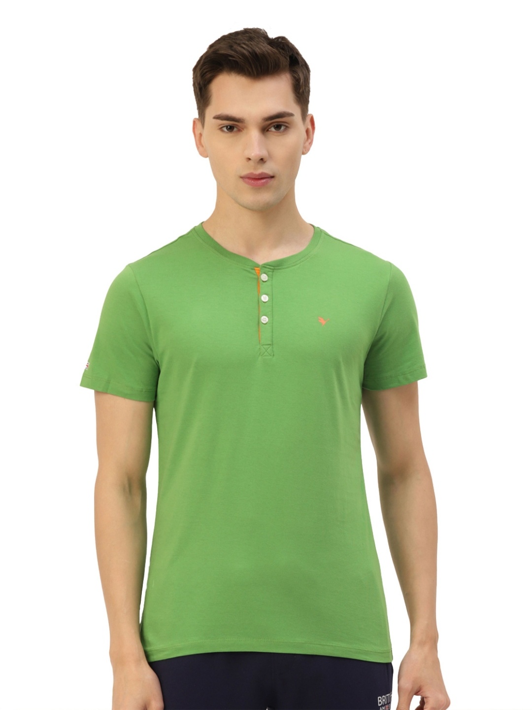 

AMSWAN Men Henley Neck Applique T-shirt, Green