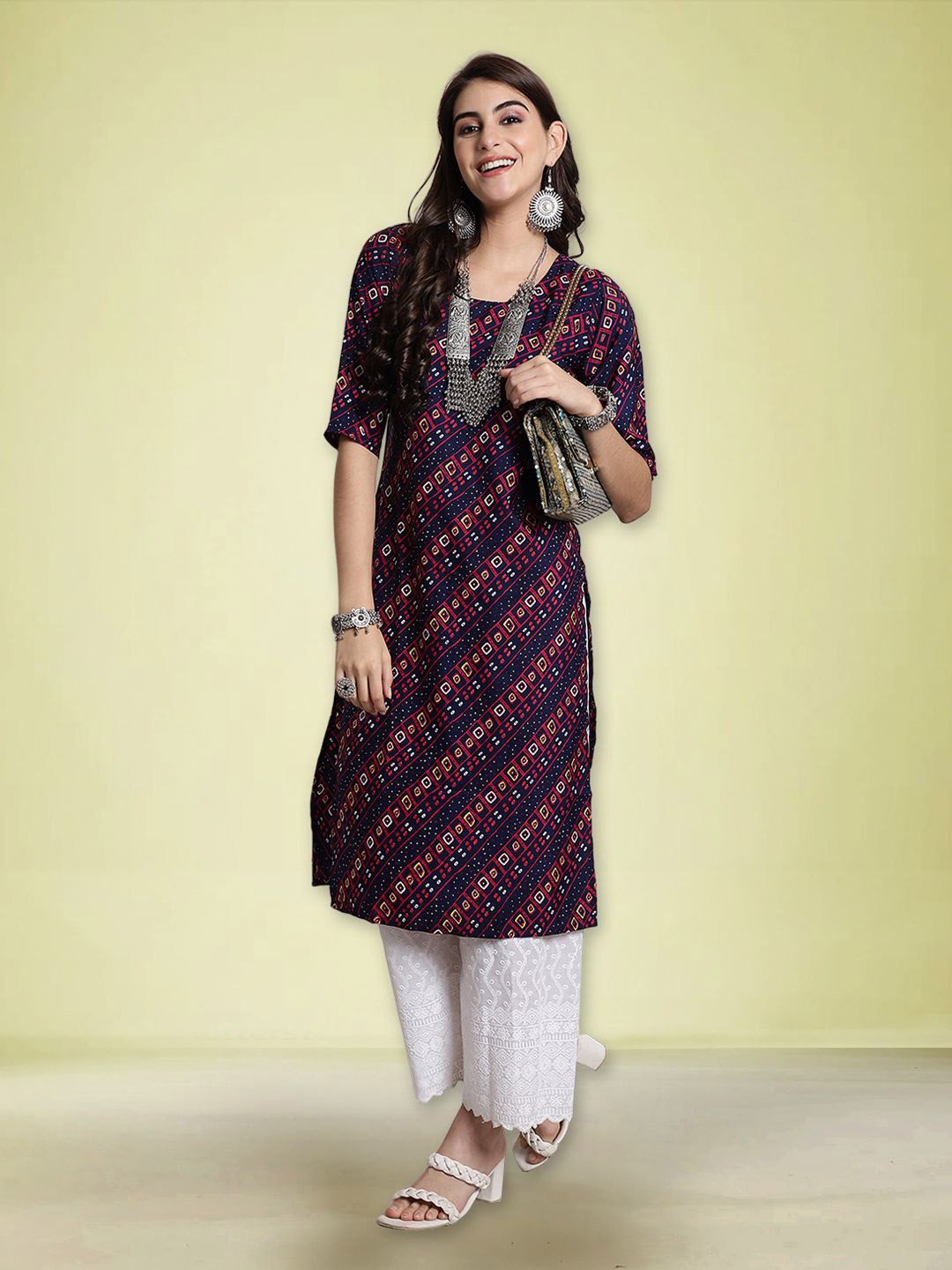 

Moda Rapido Geometric Printed Round Neck Kurta, Navy blue