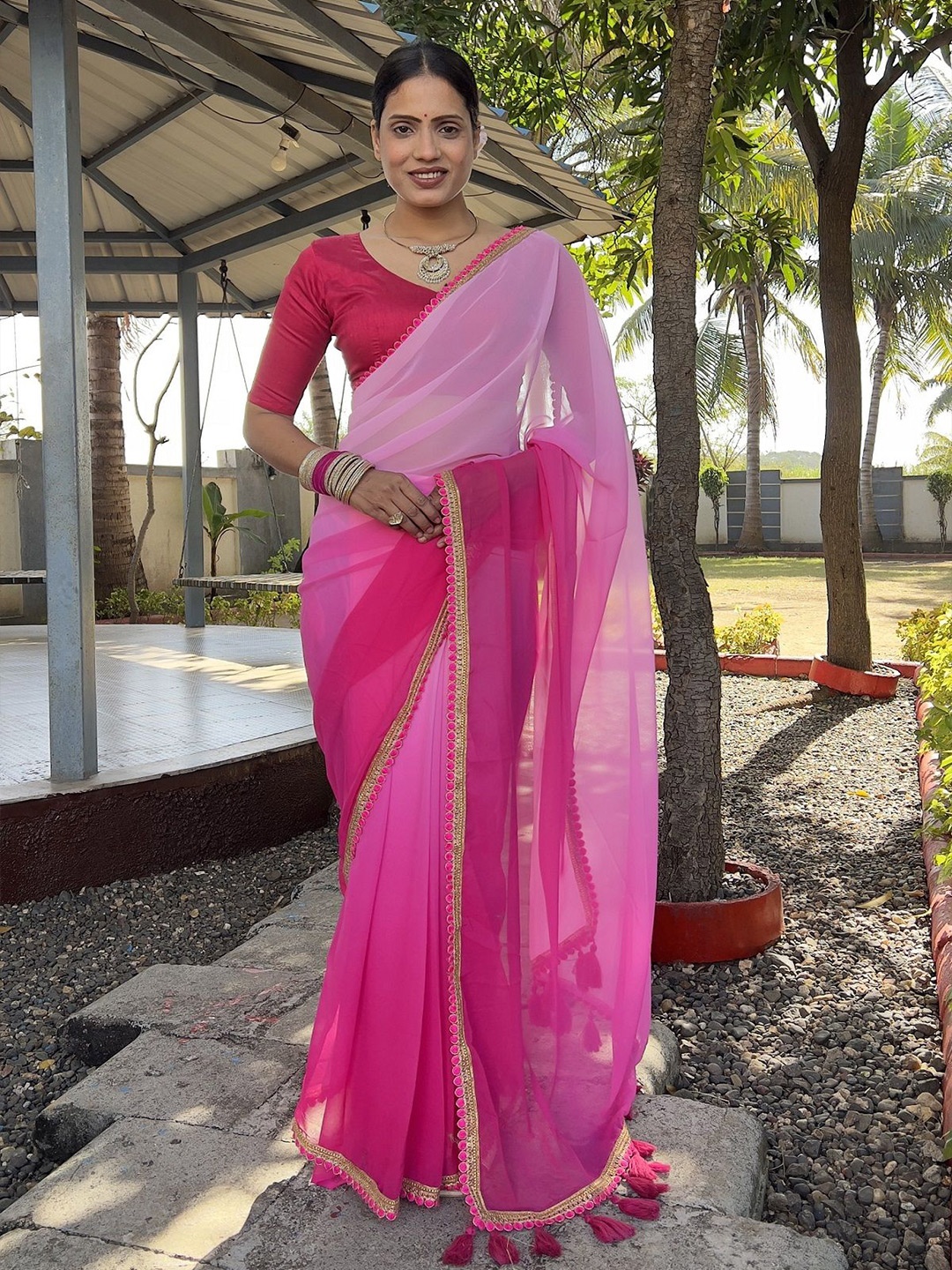 

LADY SHOPI Ombre Pure Georgette Ready to Wear Saree, Pink
