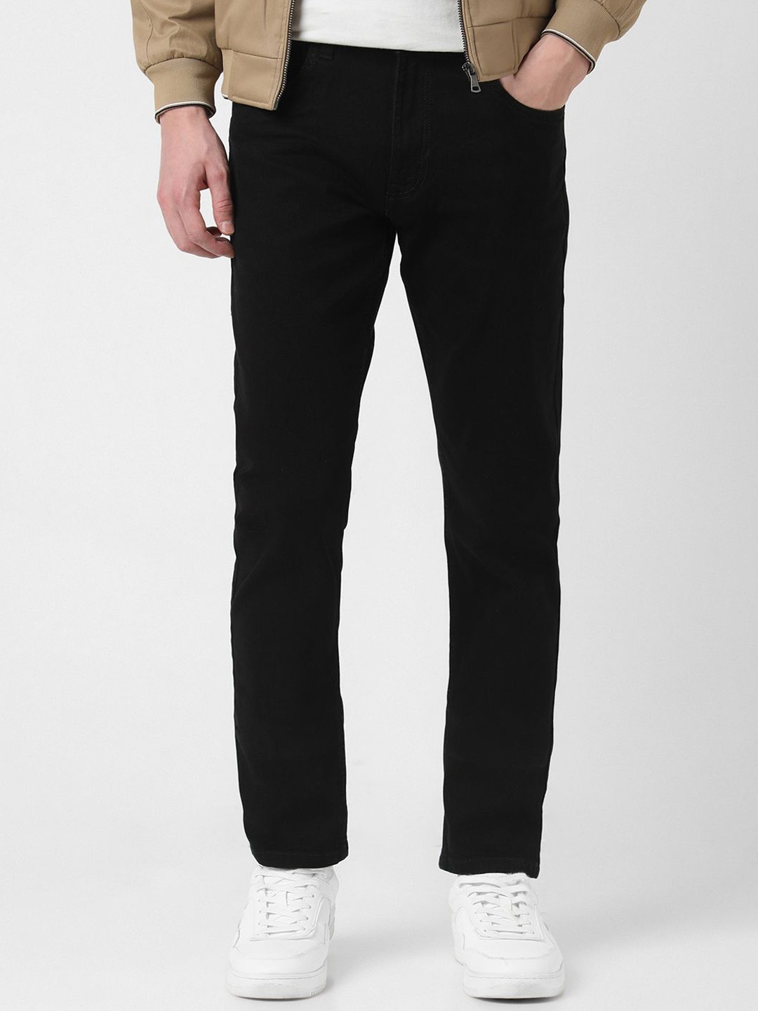 

Peter England CasualsMen classic tapered mid stretch Jeans, Black