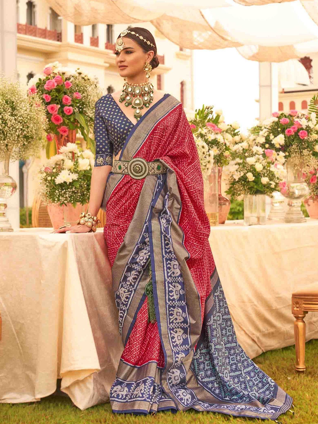 

Blissta Woven Design Silk Blend Patola Saree, Red