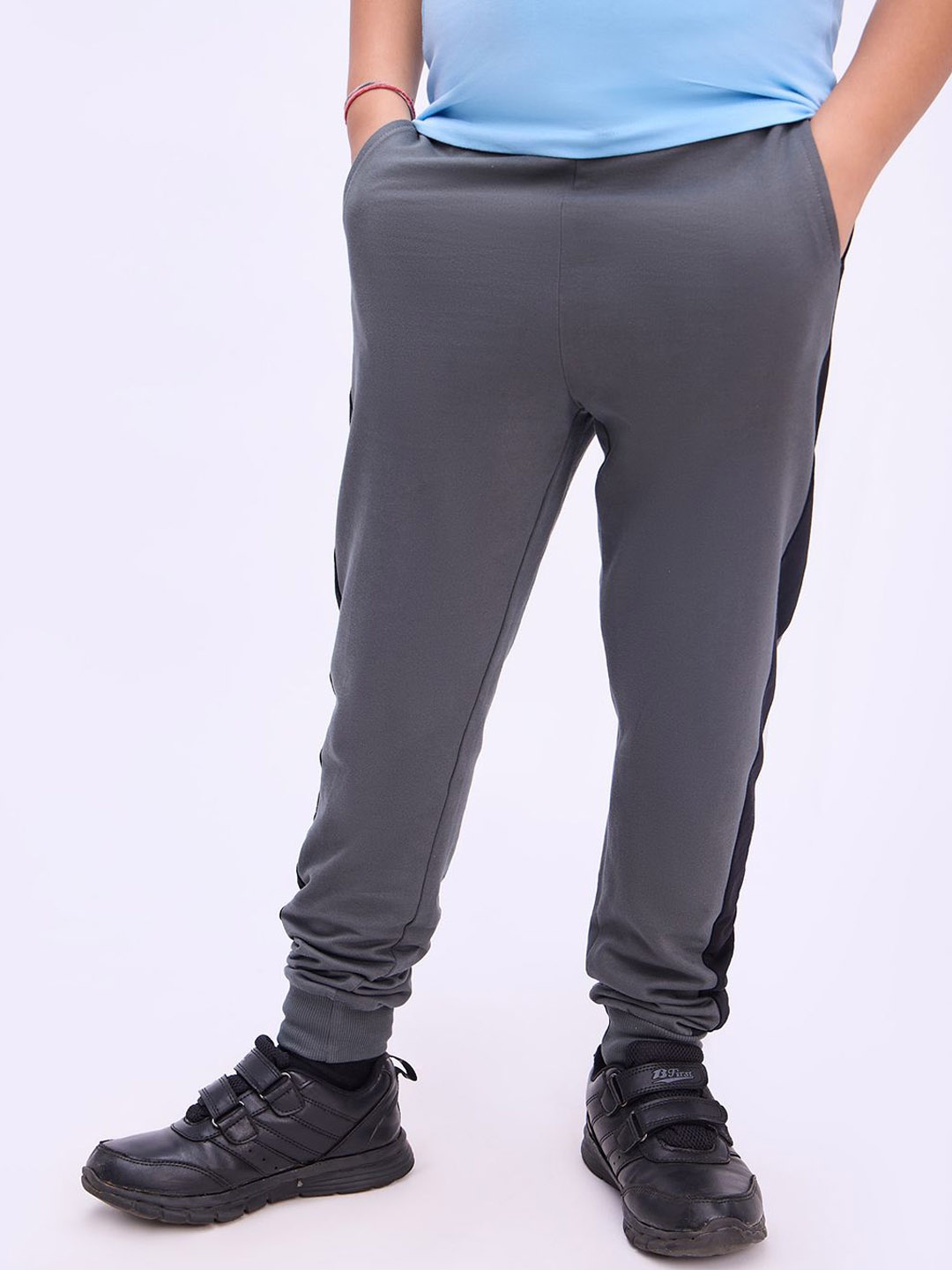 

Bombay High Boys Pure Cotton Mid Rise Regular Fit Joggers, Grey