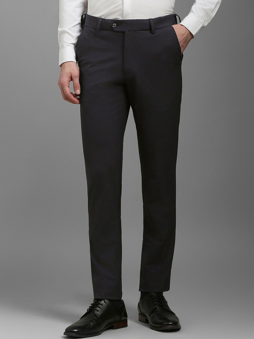 

Louis Philippe Men Checked Slim Fit Trousers, Grey