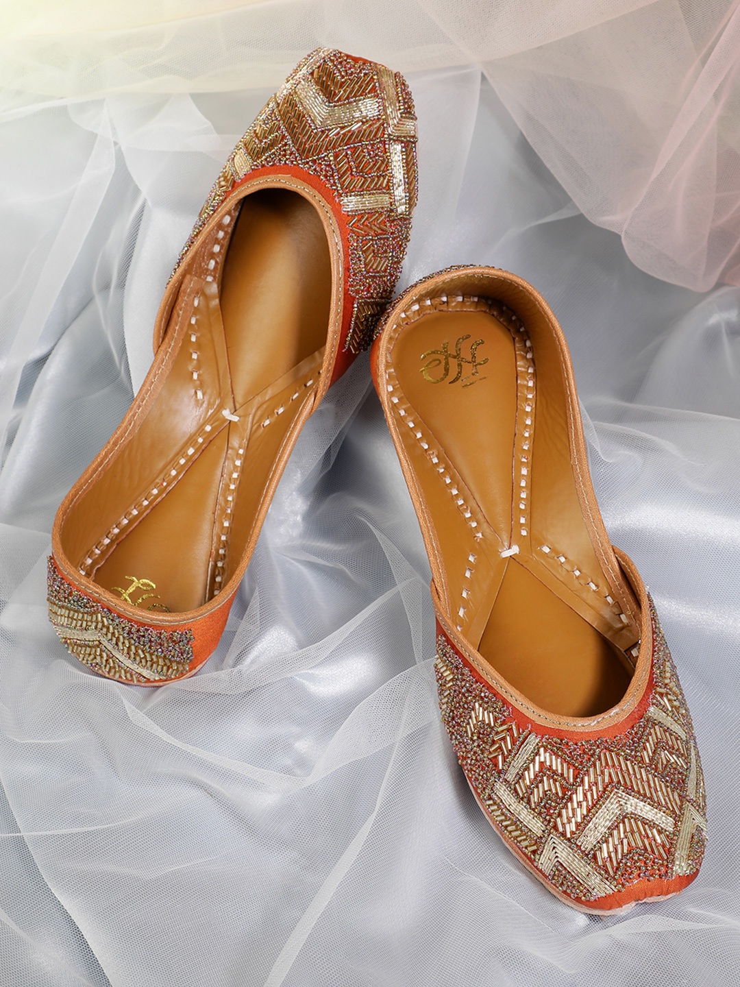 

House of Pataudi Women Embellished Ethnic Mojaris, Bronze
