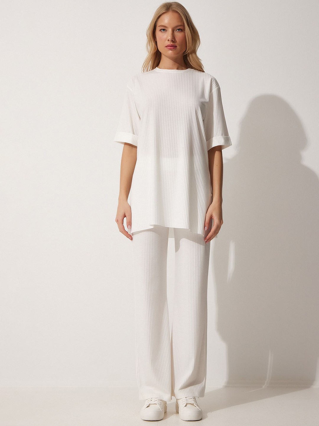 

Happiness istanbul Striped Round Neck T- Shirt And Trousers, White