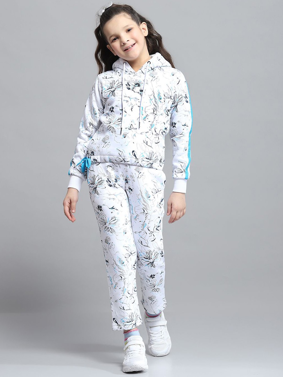 

Monte Carlo Girls Printed Hooded Neck Long Sleeve Tracksuit, Off white
