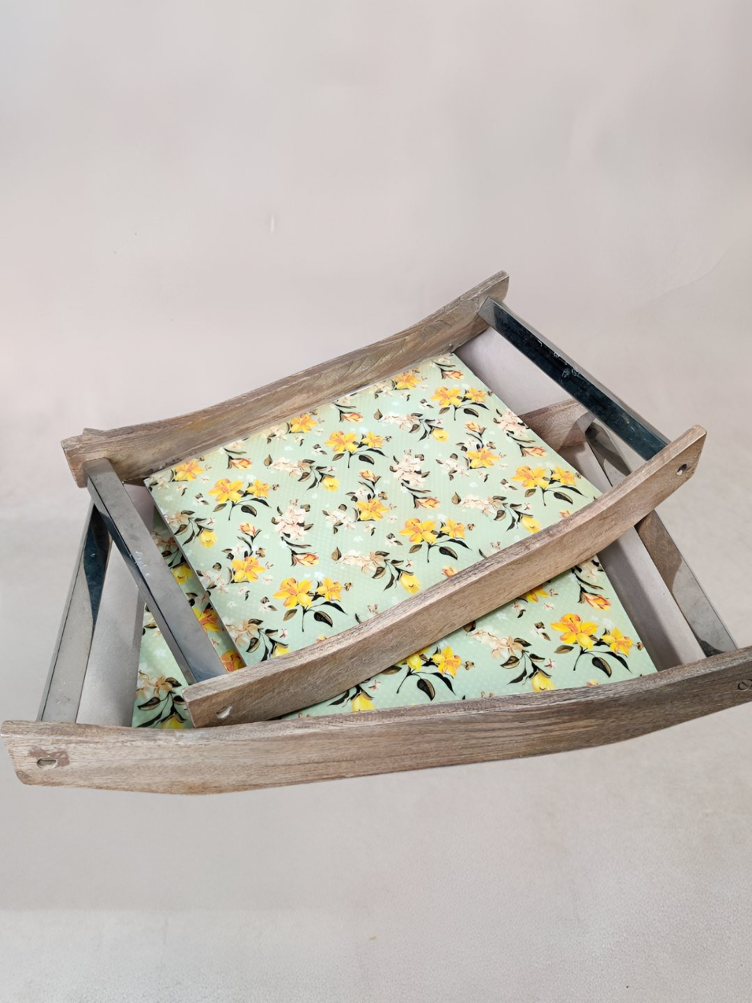 

THE HOME CO. Green & Brown 2 Pieces Floral Rectangle Shaped MDF Serving Trays