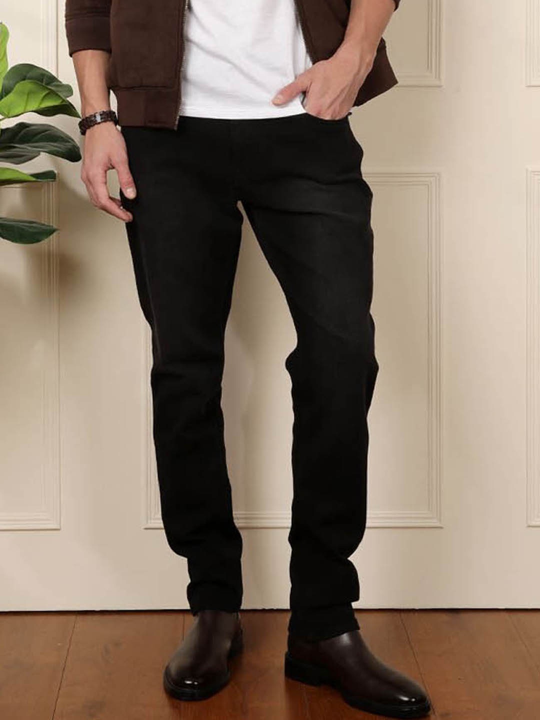 

WROGN Men Cotton Comfort Slim Fit Jeans, Black