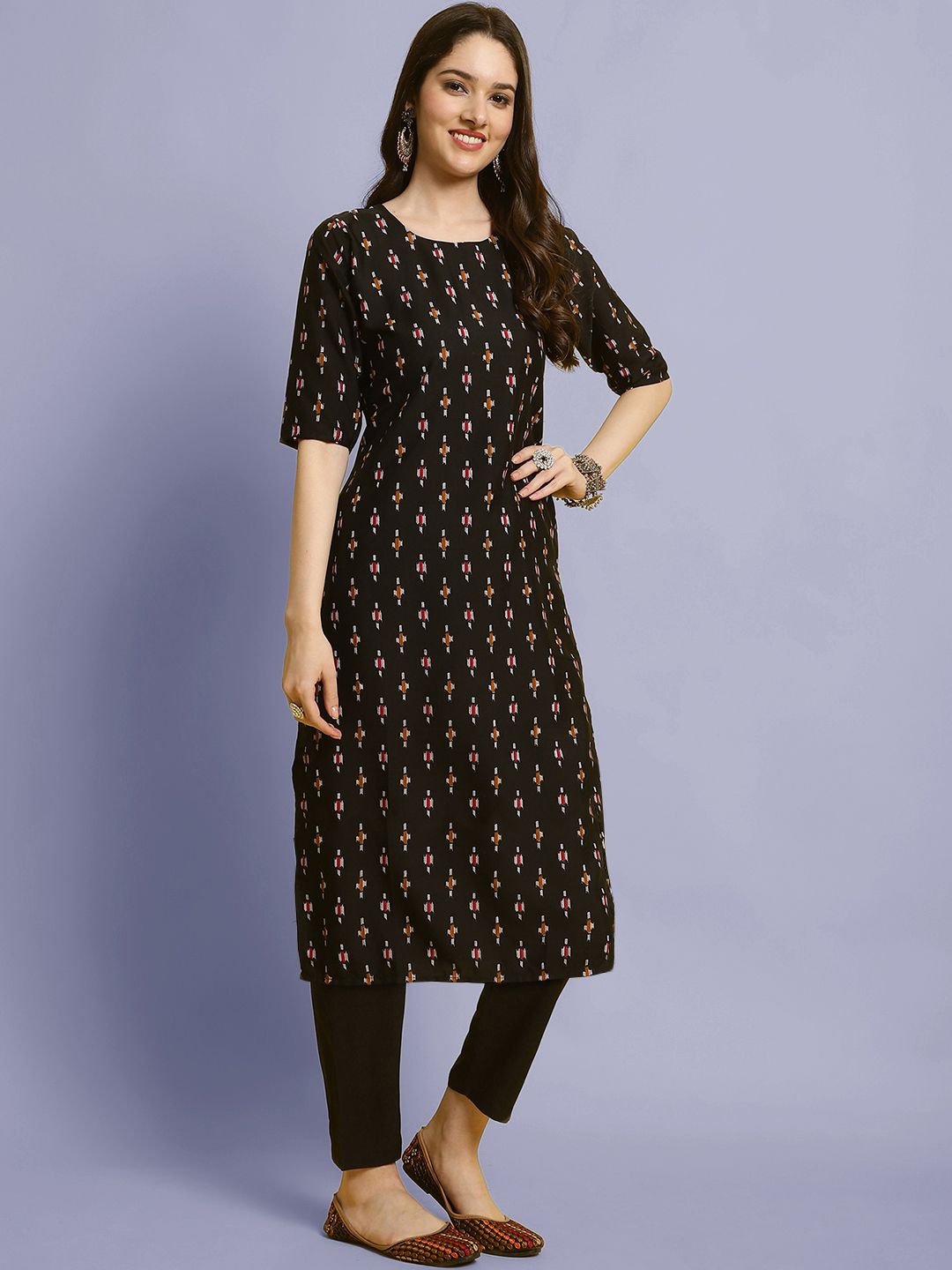 

Moda Rapido Geometric Printed Round Neck Straight Kurta With Trousers, Black