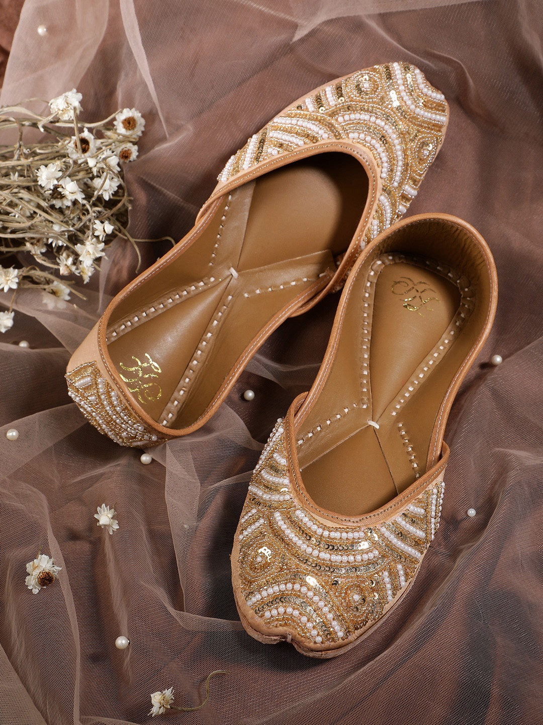 

House of Pataudi Women Embellished Ethnic Mojaris, Gold