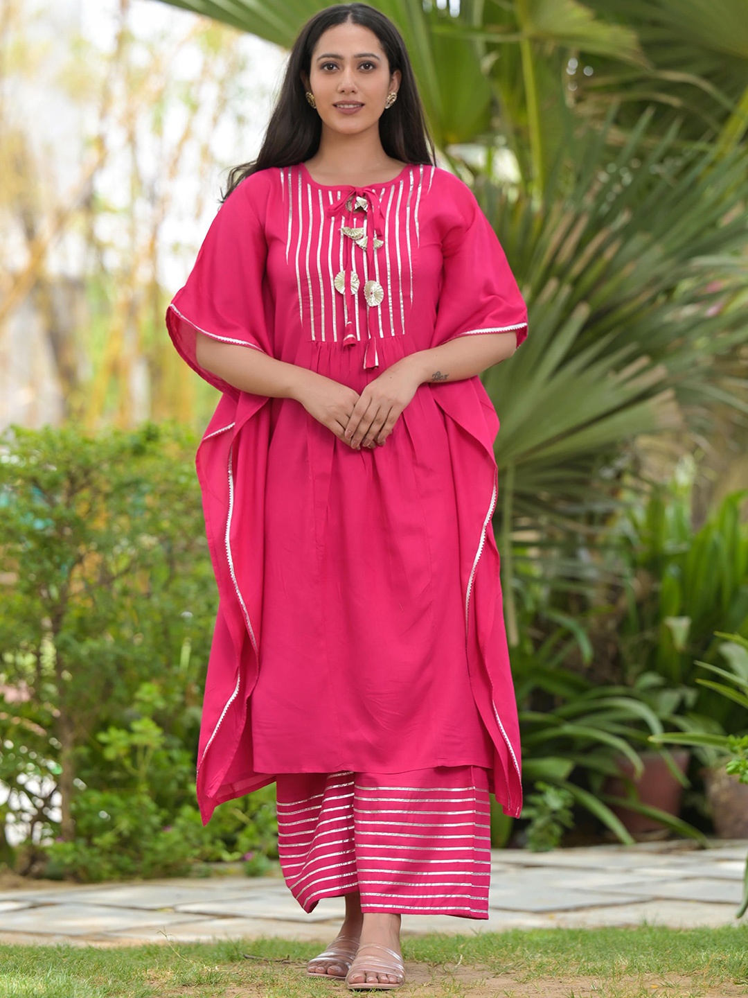 

KASHISHIYA Striped Gotta Patti Kaftan Kurta with Palazzos, Pink