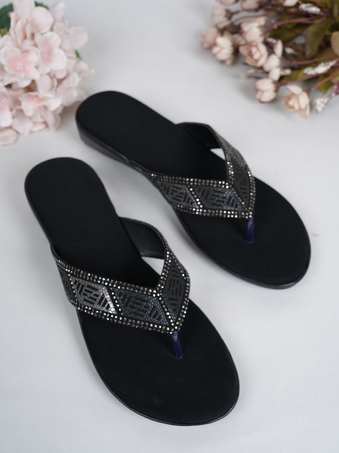 

Style Shoes Women T-Strap Flats, Black