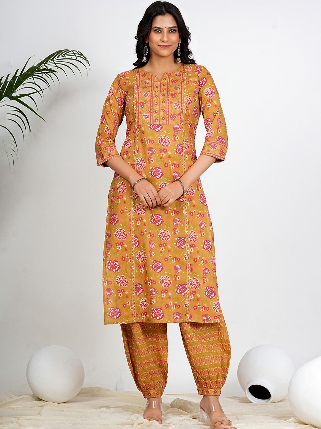 

Vbuyz Women Floral Printed Regular Pure Cotton Kurta with Trousers & With Dupatta, Orange