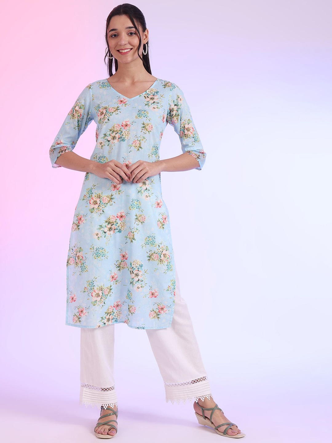 

AURELIA Floral Printed V Neck Pure Cotton Kurta, Blue