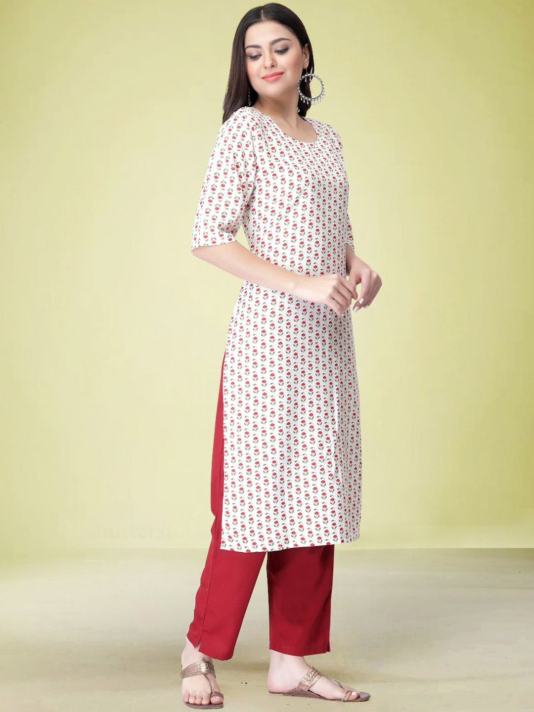 

Moda Rapido Floral Printed Round Neck Straight Kurta with Trousers, White