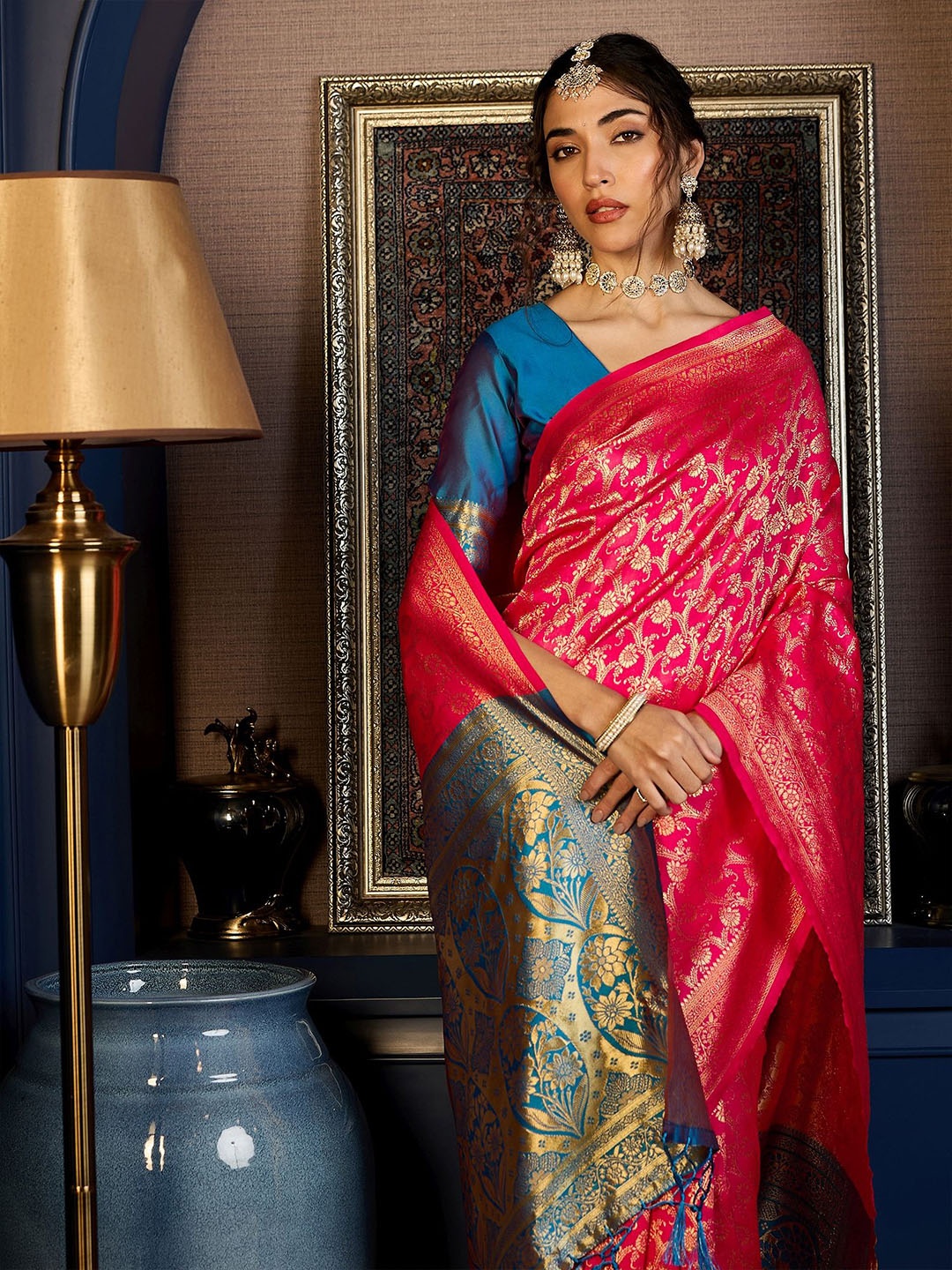 

Sangria Woven Design With Zari Saree With Unstitched Blouse, Pink