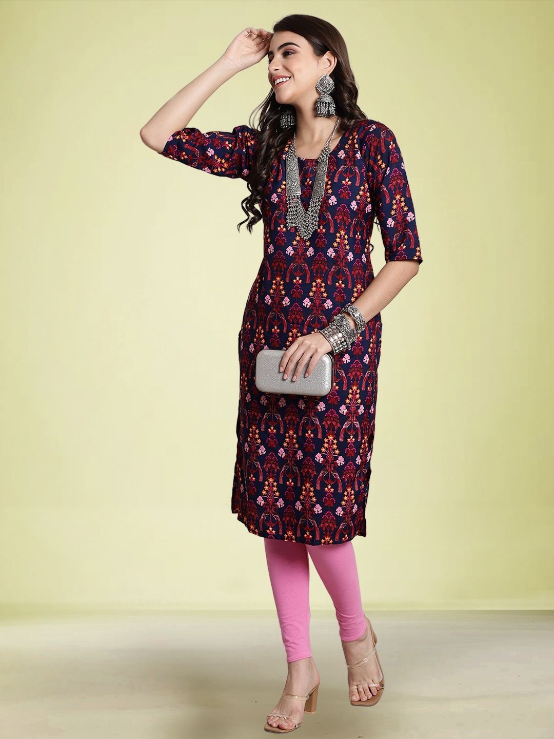

Moda Rapido Floral Printed Round Neck Straight Kurta, Navy blue
