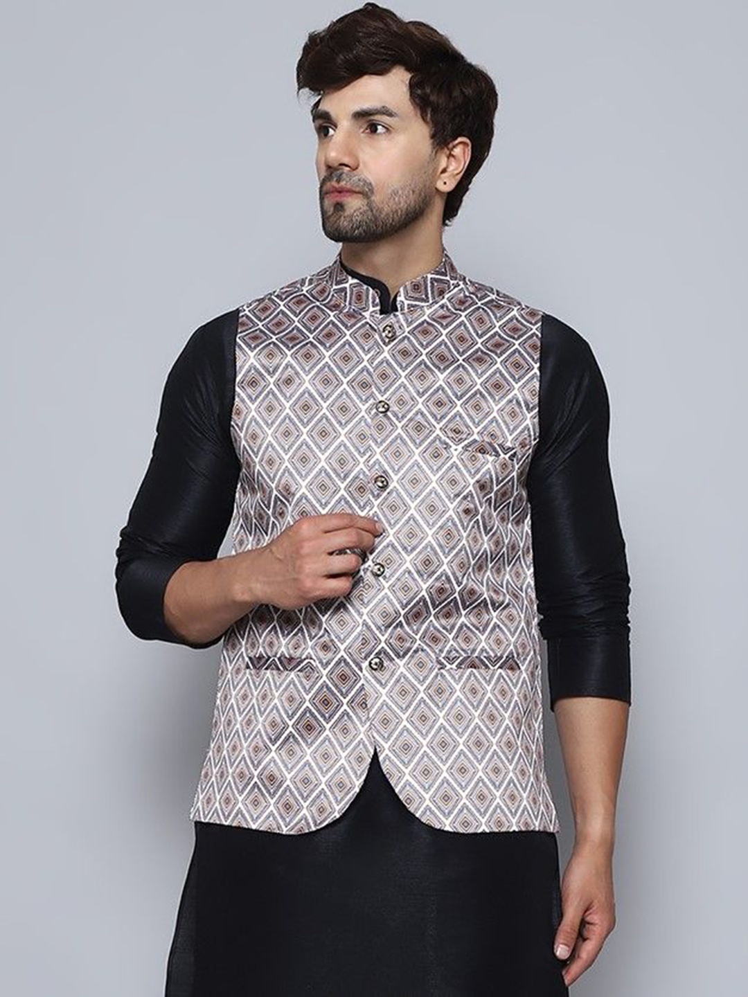 

BANHUSSAIN Men Printed Satin Nehru Jacket, Grey