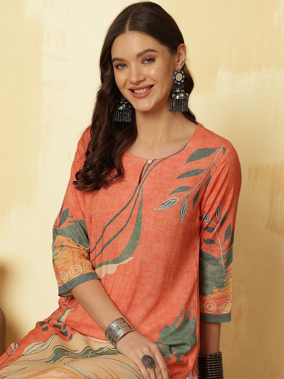 

Anouk Orange Abstract Printed Keyhole Neck Straight Kurta