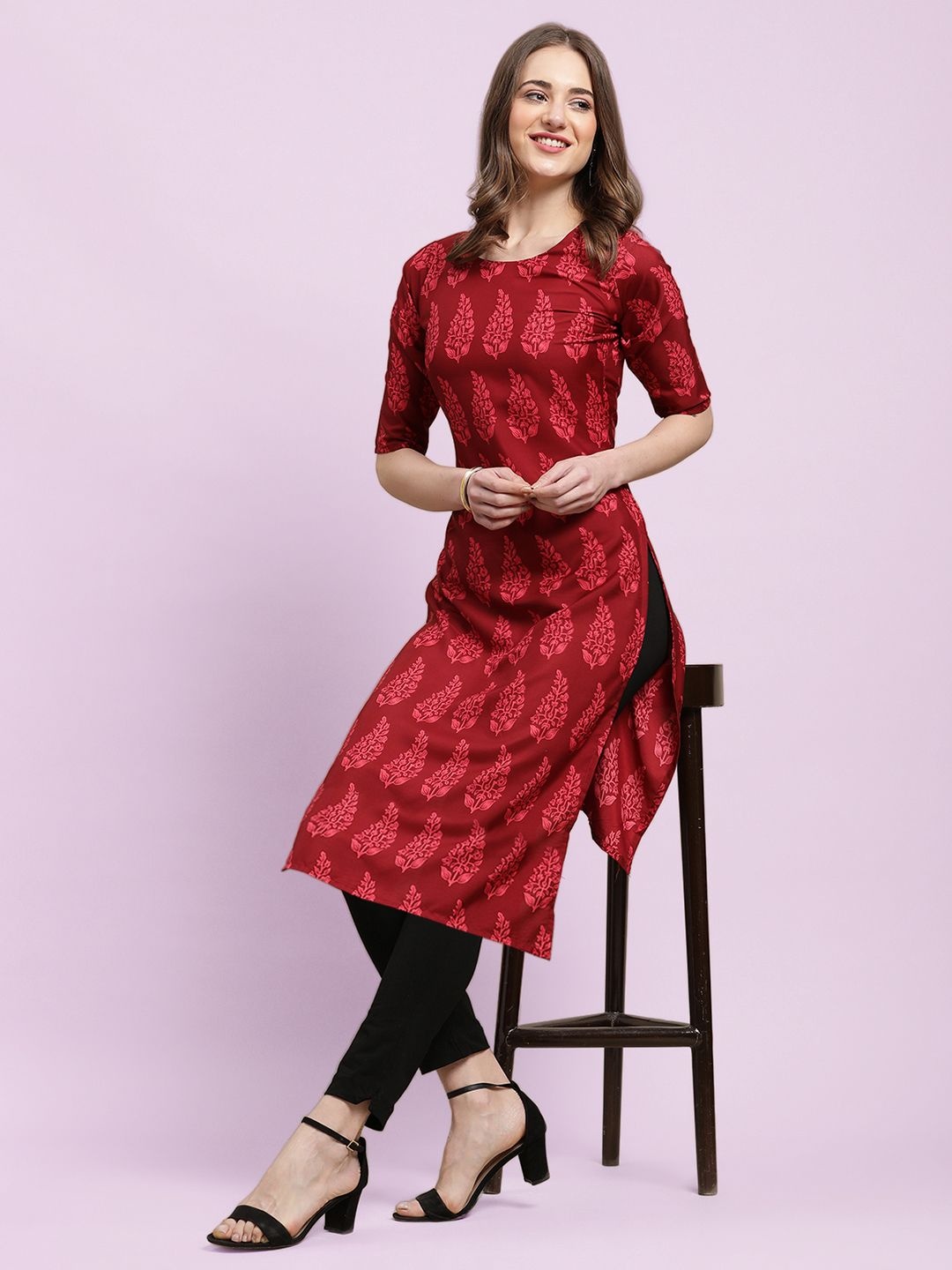 

Moda Rapido Paisley Printed Round Neck Straight Kurta, Red