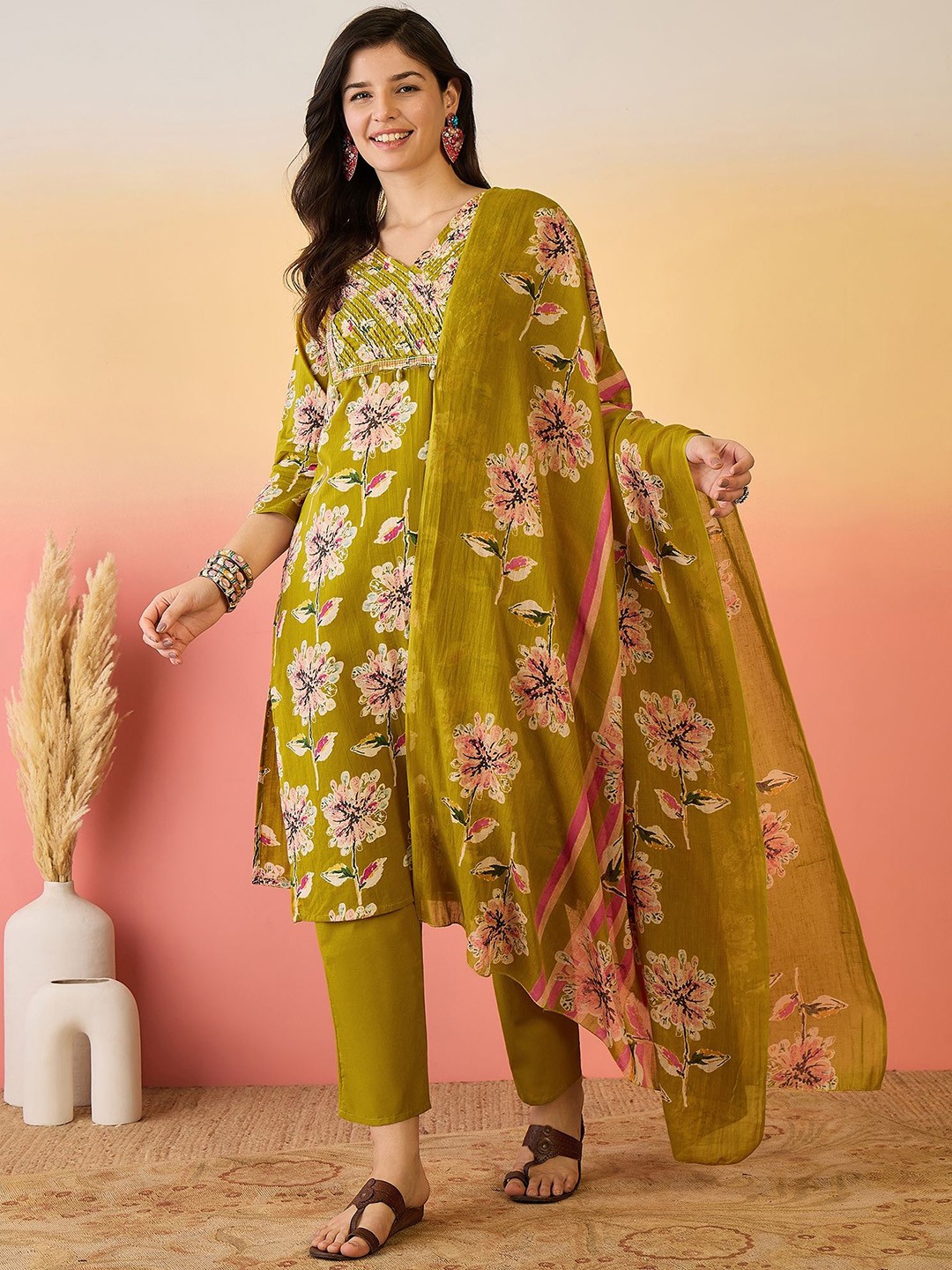 

Sangria Floral Printed Thread Work Pure Cotton Straight Kurta And Trouser With Dupatta, Yellow