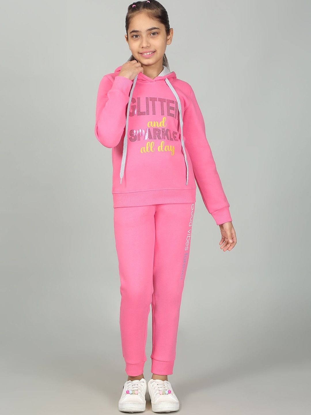 

Cantabil Girls Typography Hooded Printed Sweatshirt With Joggers, Pink