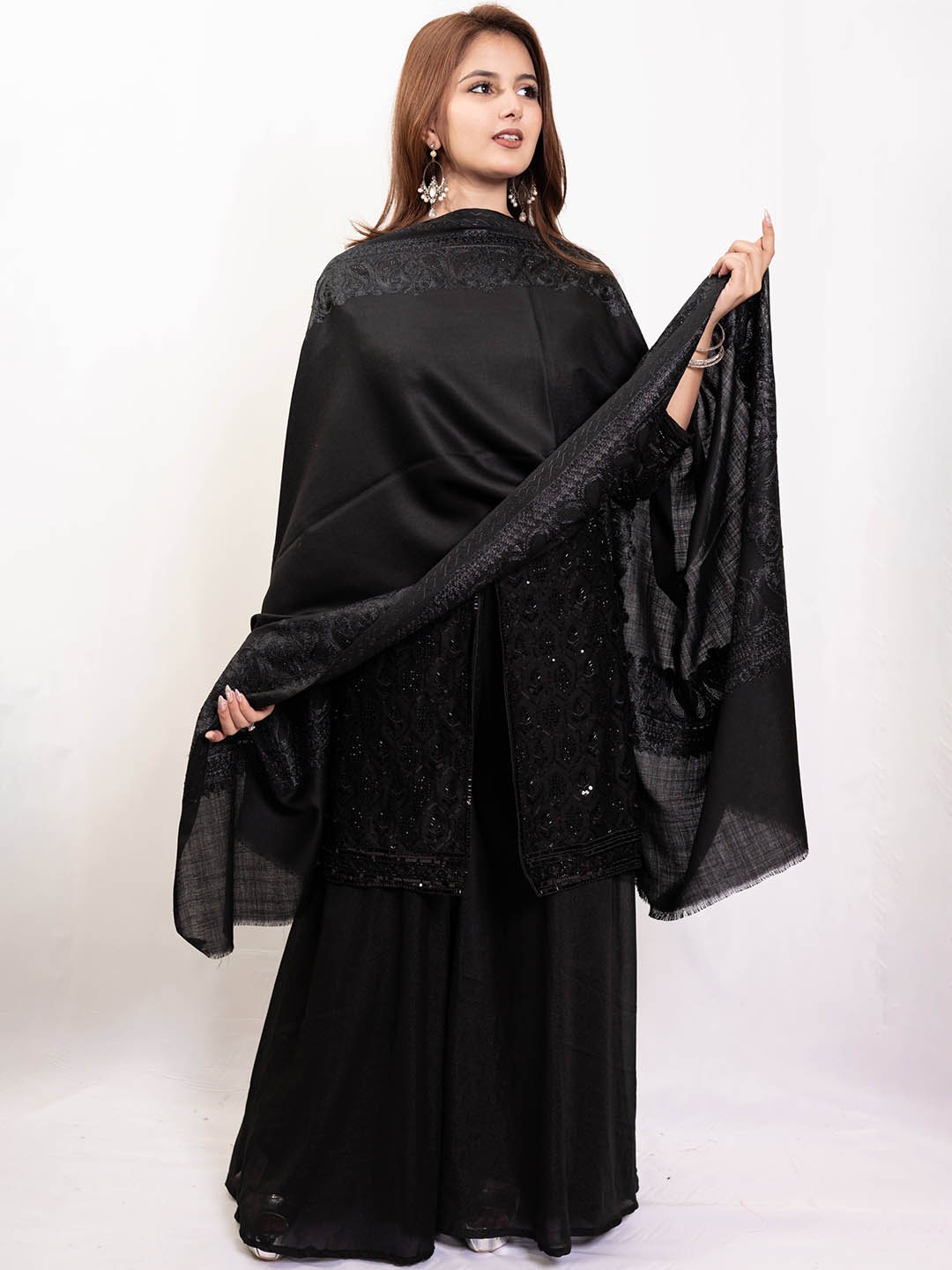 

PASHGIRI Ethnic Motifs Embroidered Woolen Shawl, Black