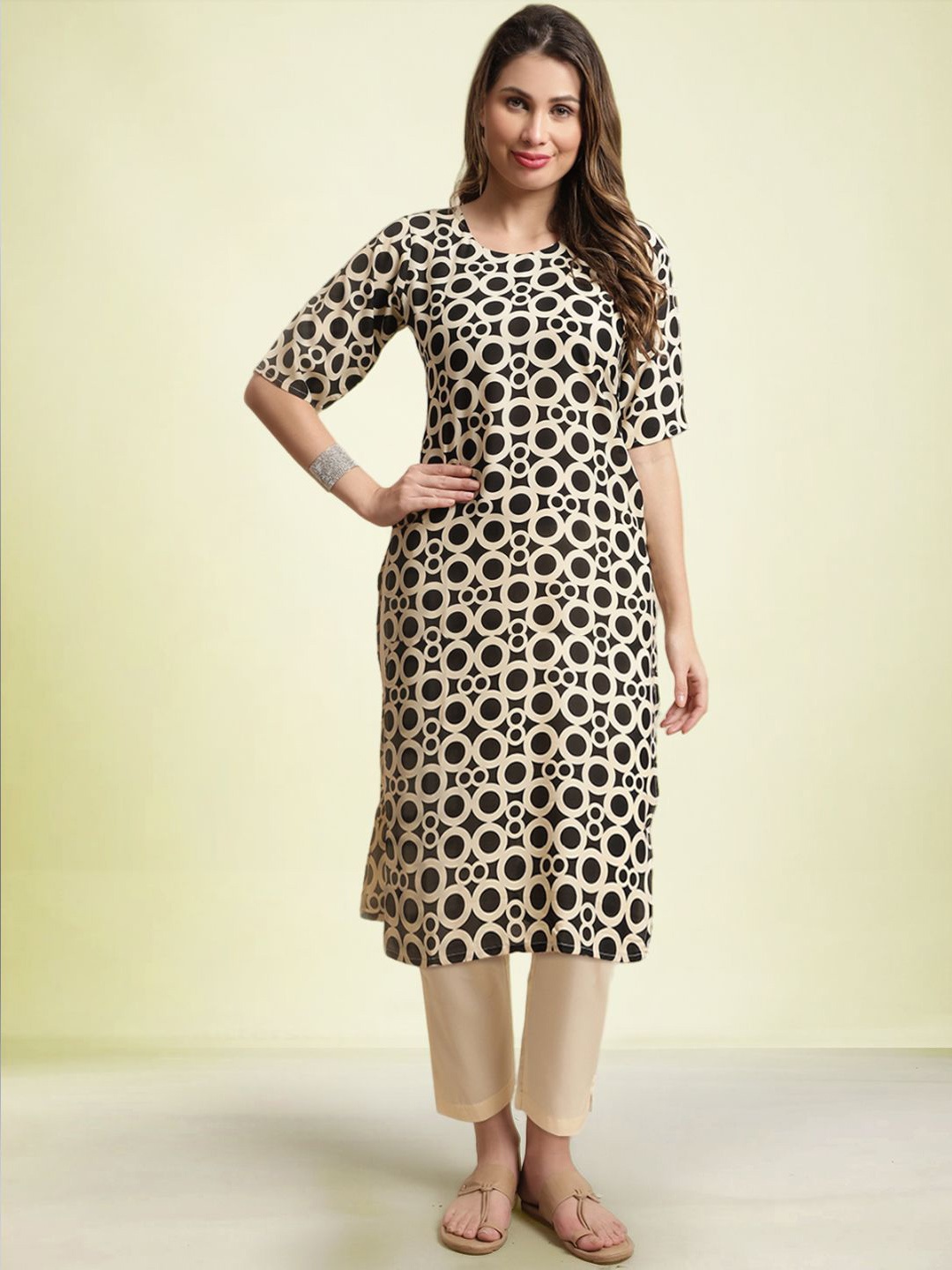 

Moda Rapido Geometric Printed Round Neck Straight Kurta With Trouser, Black