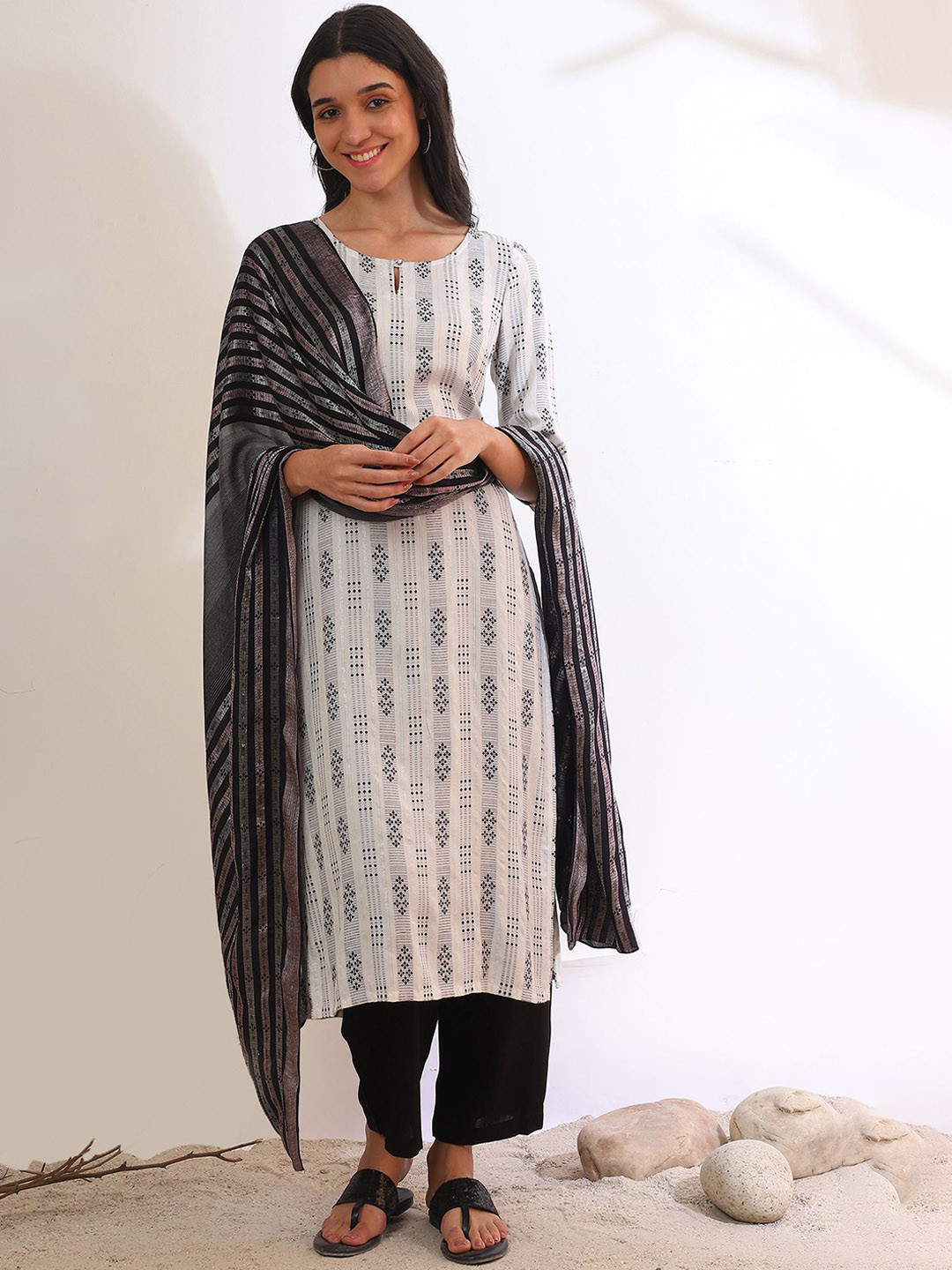 

AURELIA Ethnic Motifs Woven Design Keyhole Neck Kurta With Trouser And Dupatta, White