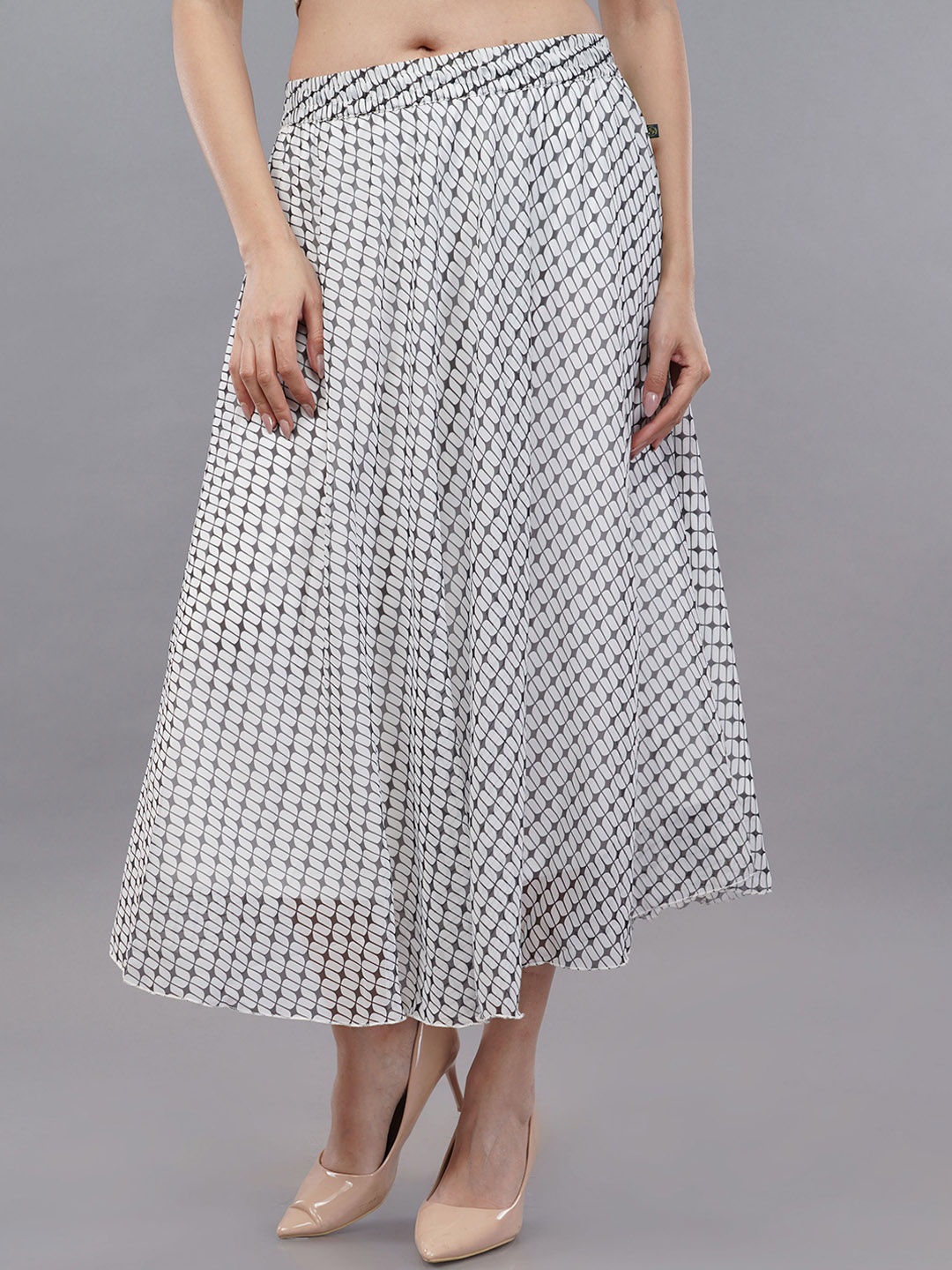 

Avaasa Buy Shruthi Printed Pleated Flared Skirt, White