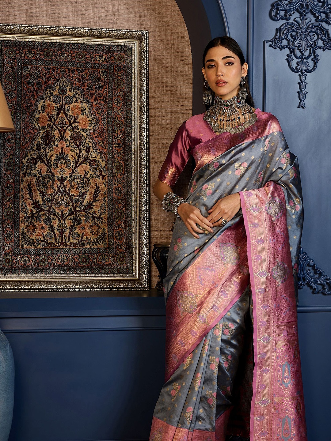 

Sangria Women Floral Printed Woven Design Zari Banarasi Saree, Grey