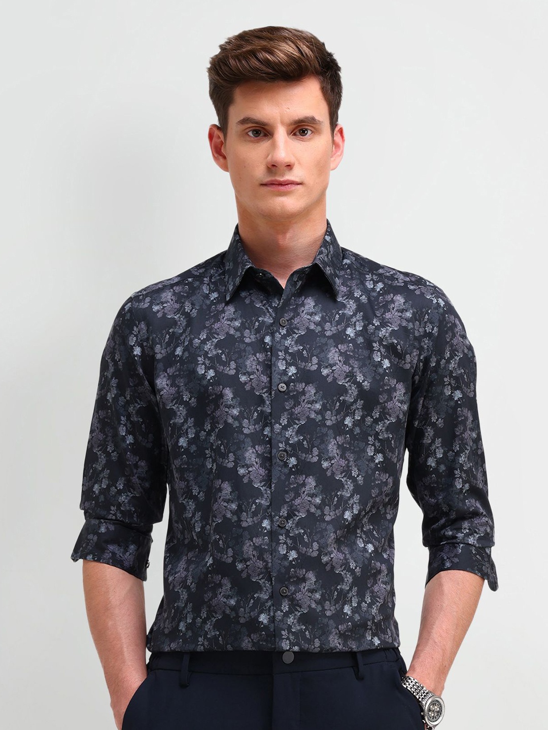 

Arrow New York Men Slim Fit Spread Collar Floral Printed Cotton Casual Shirt, Navy blue