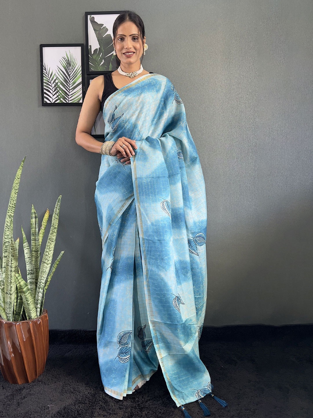 

JULEE Ethnic Motifs Printed Zari Ready to Wear Saree, Turquoise blue