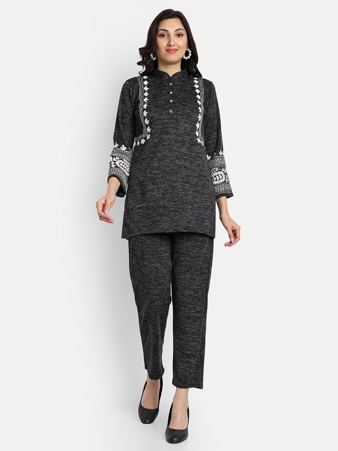 

FNOCKS Embroidered Mandarin Collar Pure Wool Top With Trousers, Black